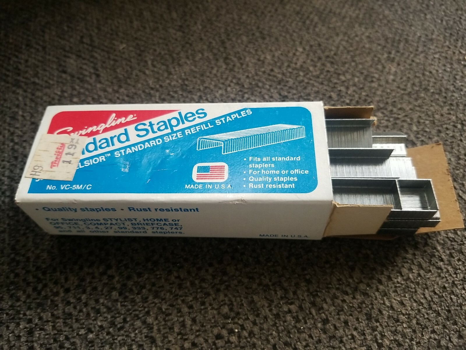Vintage Swingline Standard Staples VC-5m  #35026. 1/1 on ebay 80% full.