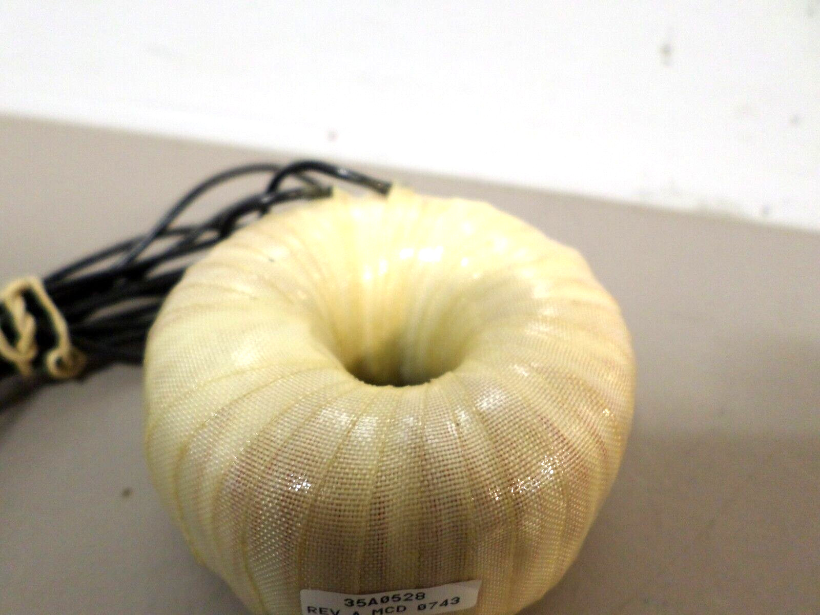 35A0548 Round Current Sensing Transformer 6.6A