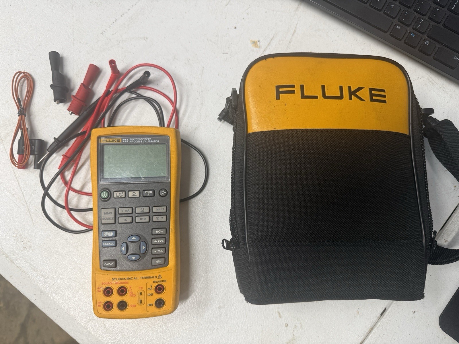 Fluke 725 Multifunction Process Calibrator