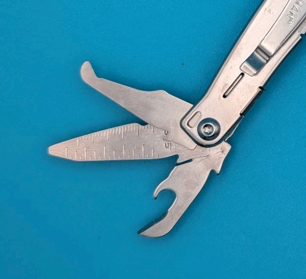 LEATHERMAN WINGMAN MULTI-TOOL! FAST SHIPPING!