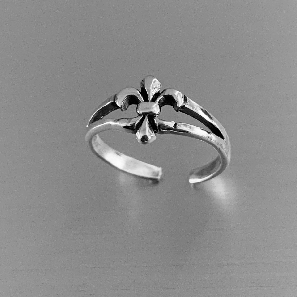 Sterling Silver Fleur De Lis Toe Ring, Silver Rings, Flower Ring, Saints Ring
