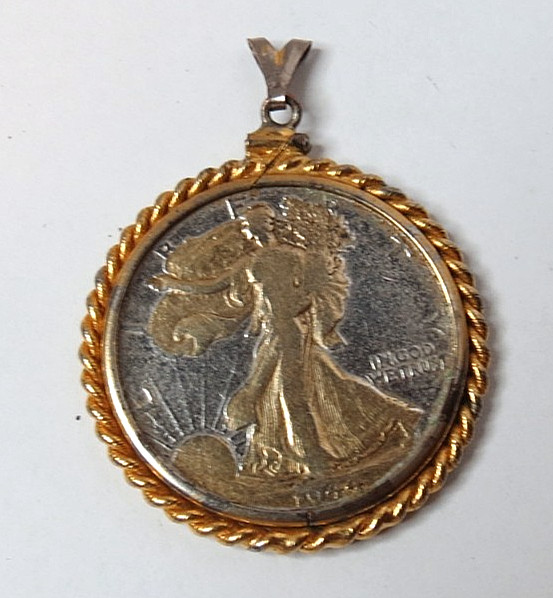 VTG 1944 USA WALKING LIBERTY HALF DOLLAR SILVER & GOLD EAGLE COIN PENDANT