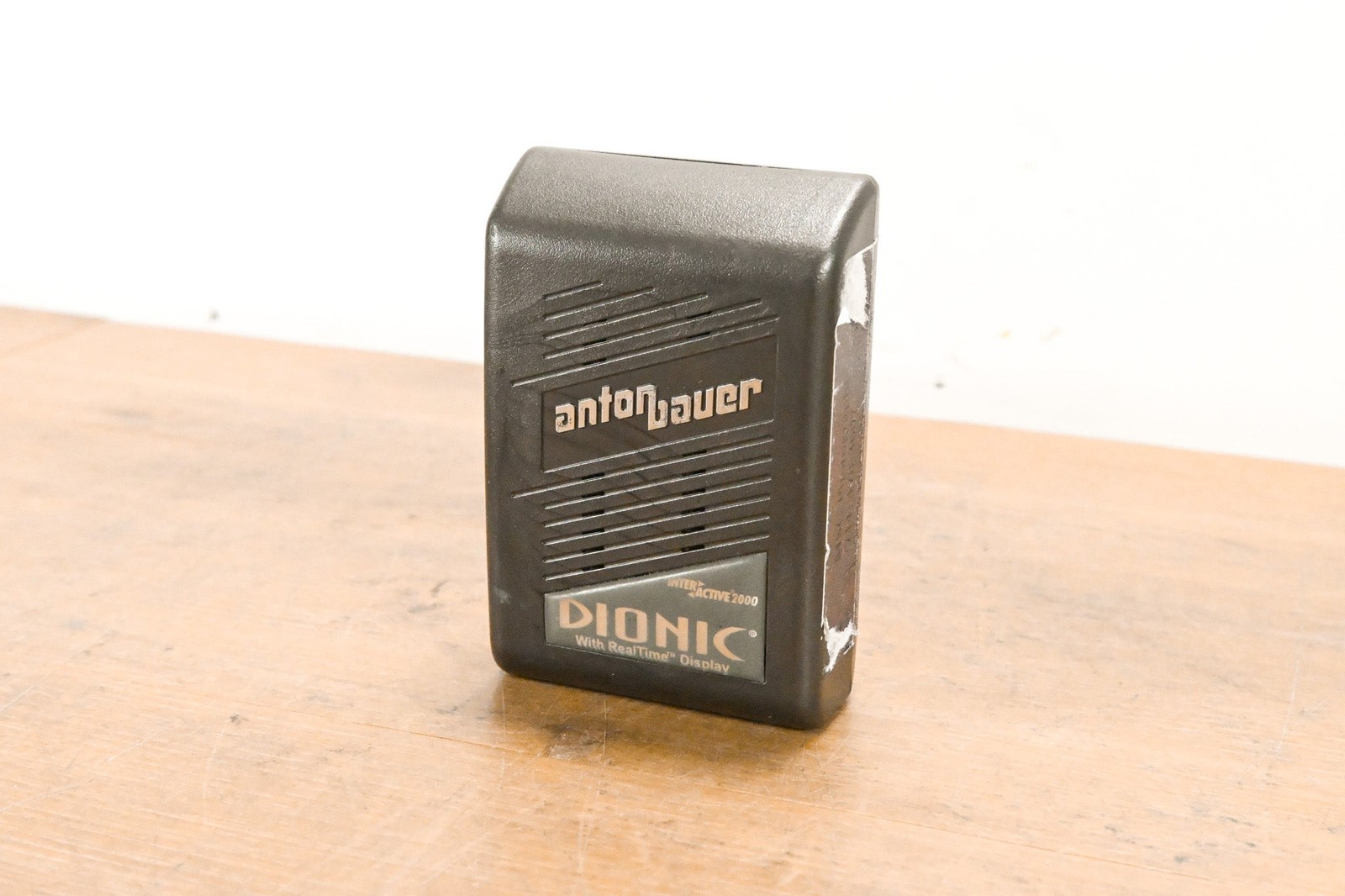 Anton Bauer Dionic Interactive 2000 Gold-Mount Battery CG011HH