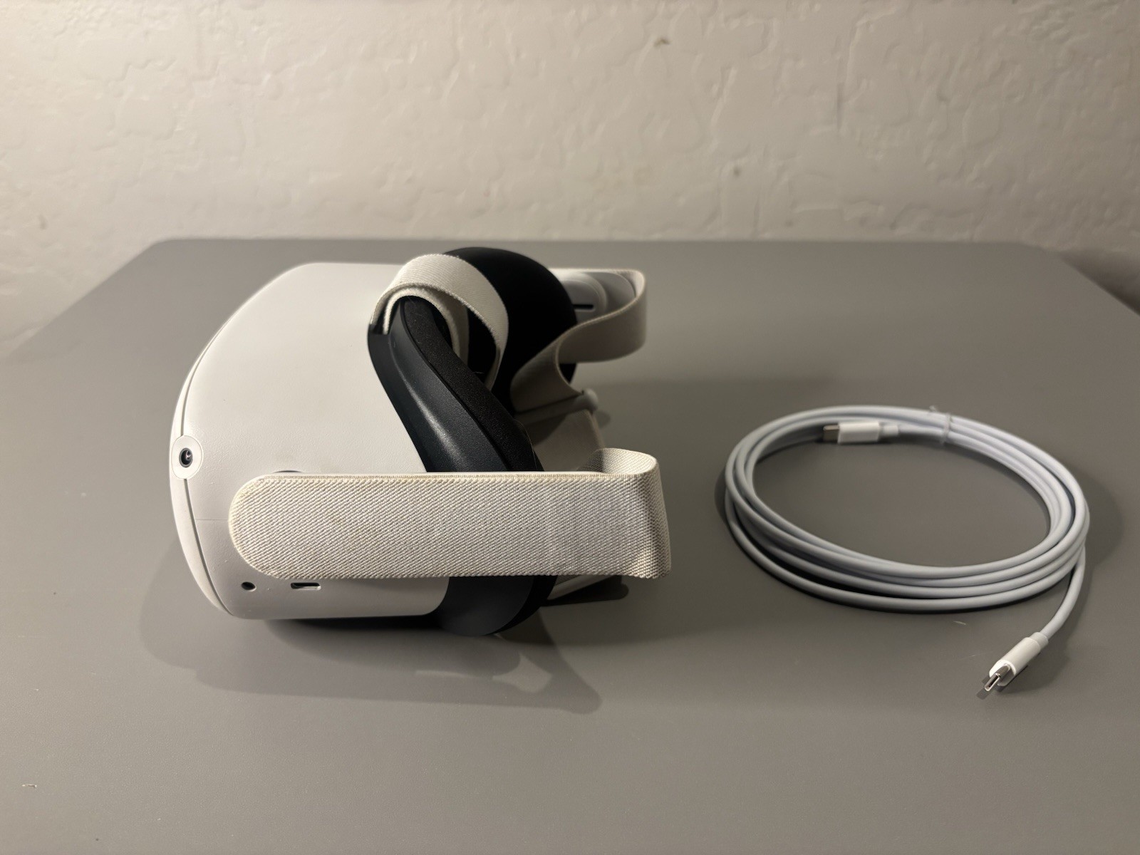 Meta Oculus Quest 2 VR Headset Only 128GB with Charging Cable
