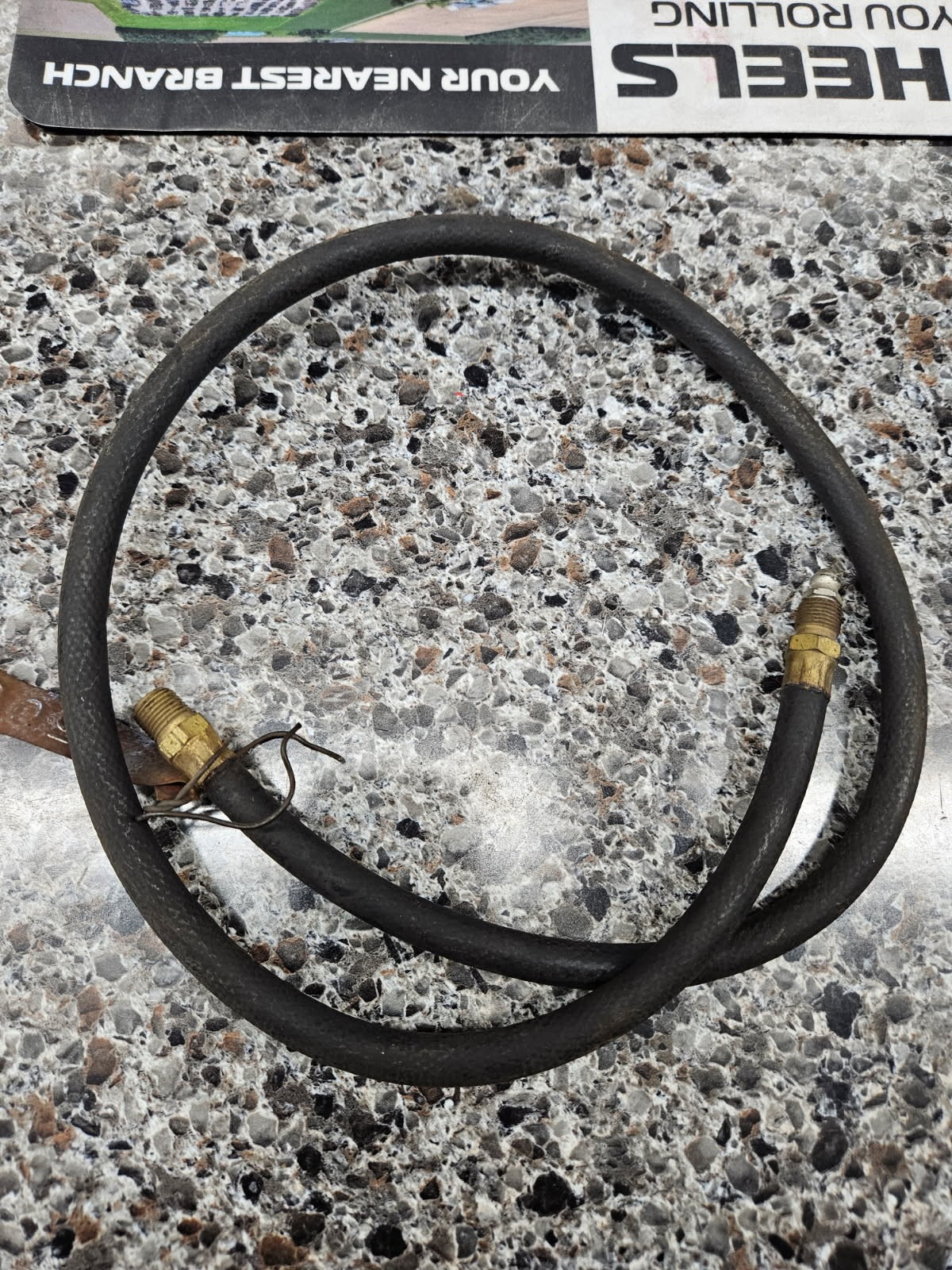 OLIVER GREASE HOSE 30.5" LONG W508161ES