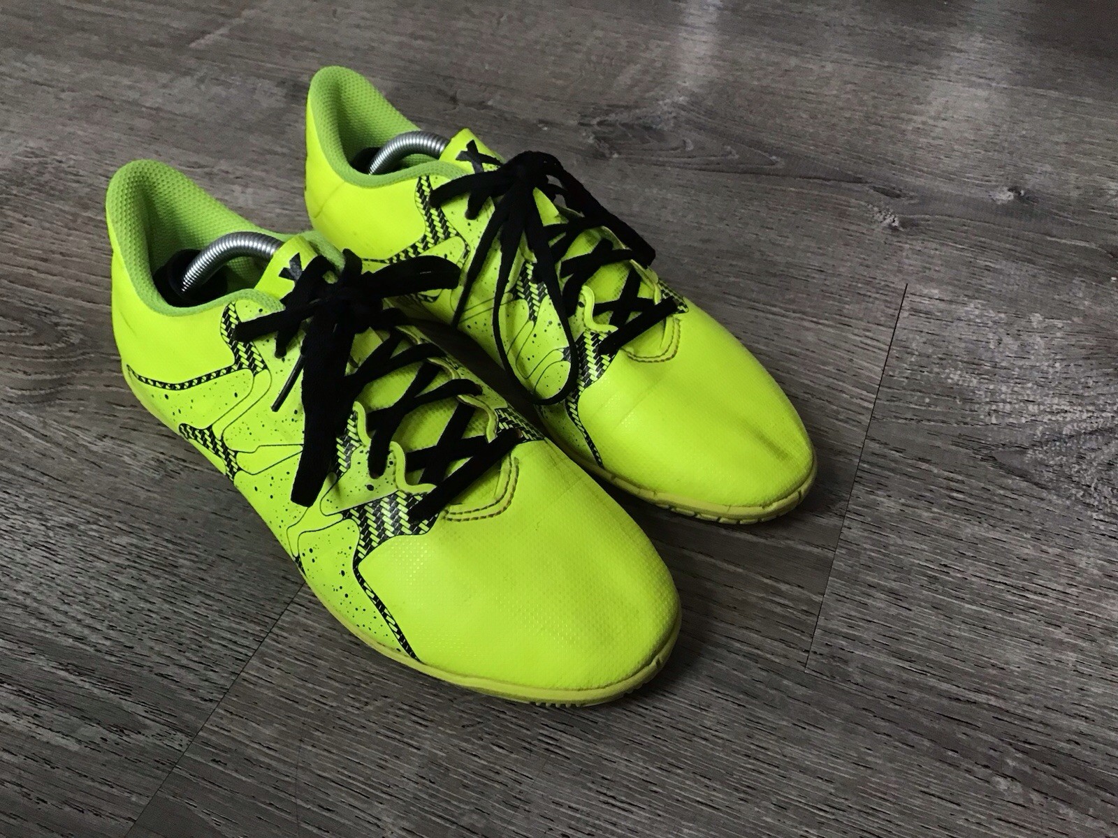 ADIDAS Mens Size 6 X 15.4 IN B32938 Yellow Black Indoor Soccer Shoes Cleats