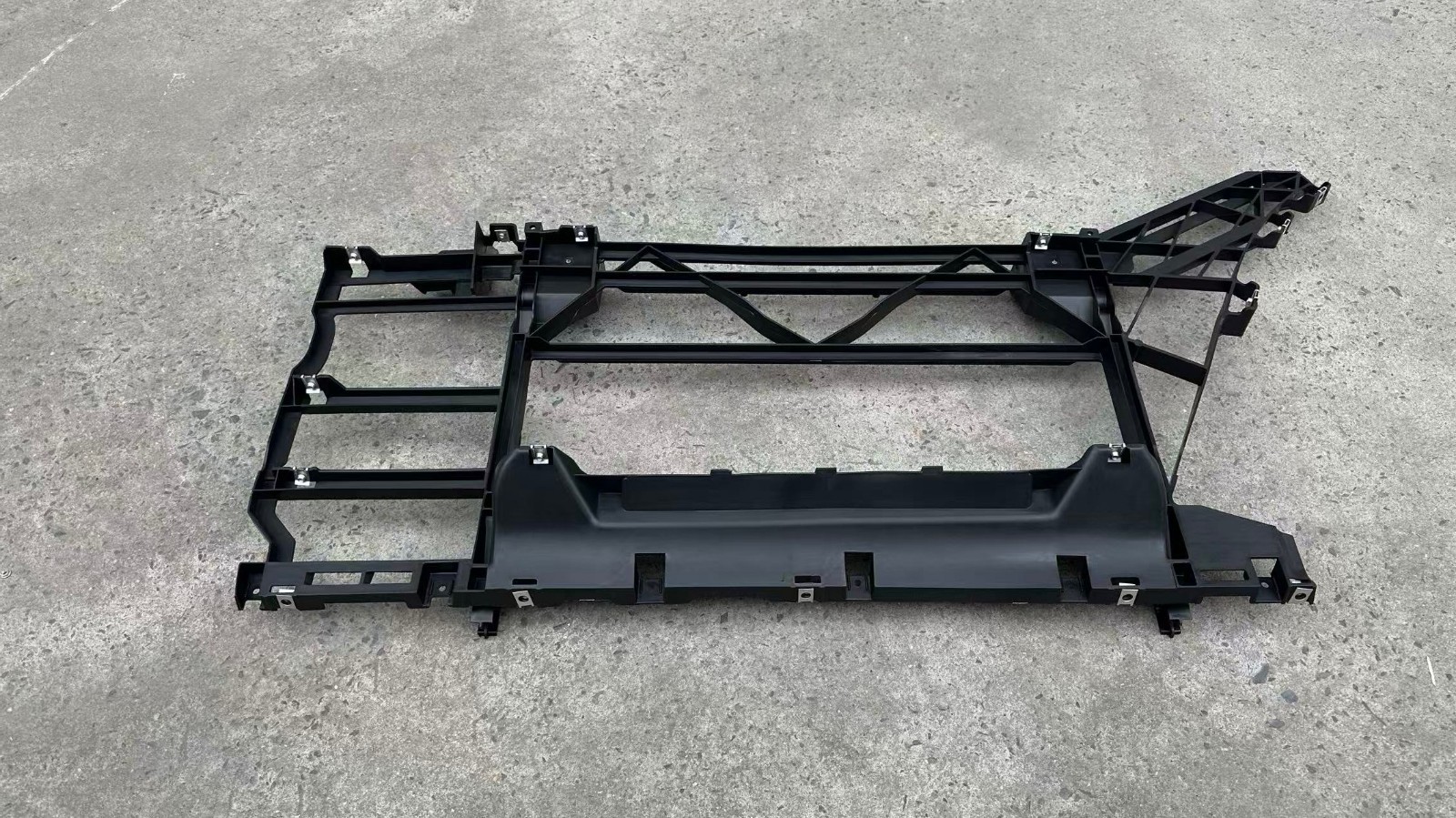 Front Side Fairing Support Passenger Side For Volvo VNL 2018-2024