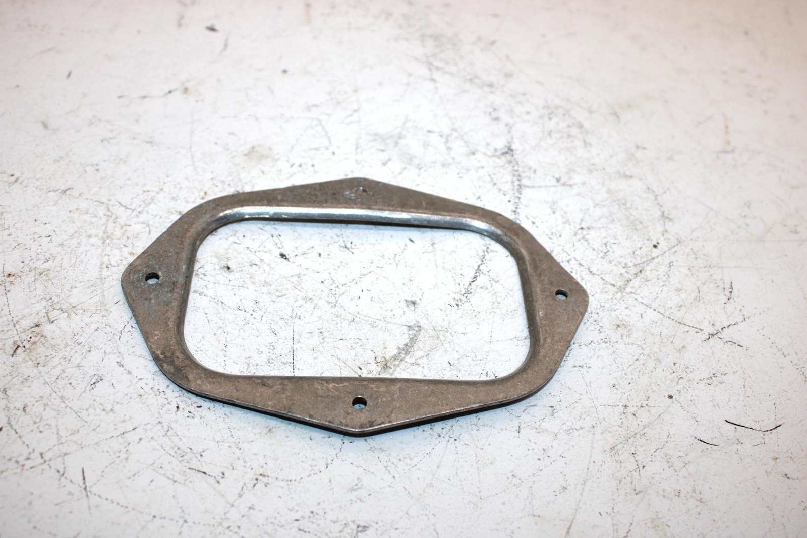 89 Polaris 500 Oem RH Boot Seal Plate 5210904 Q1500