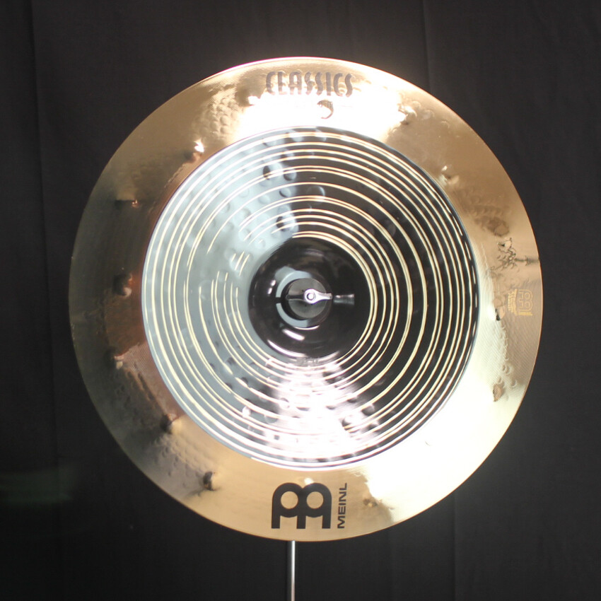 Meinl 18" Classics Custom Dual China - 1208g (video demo)