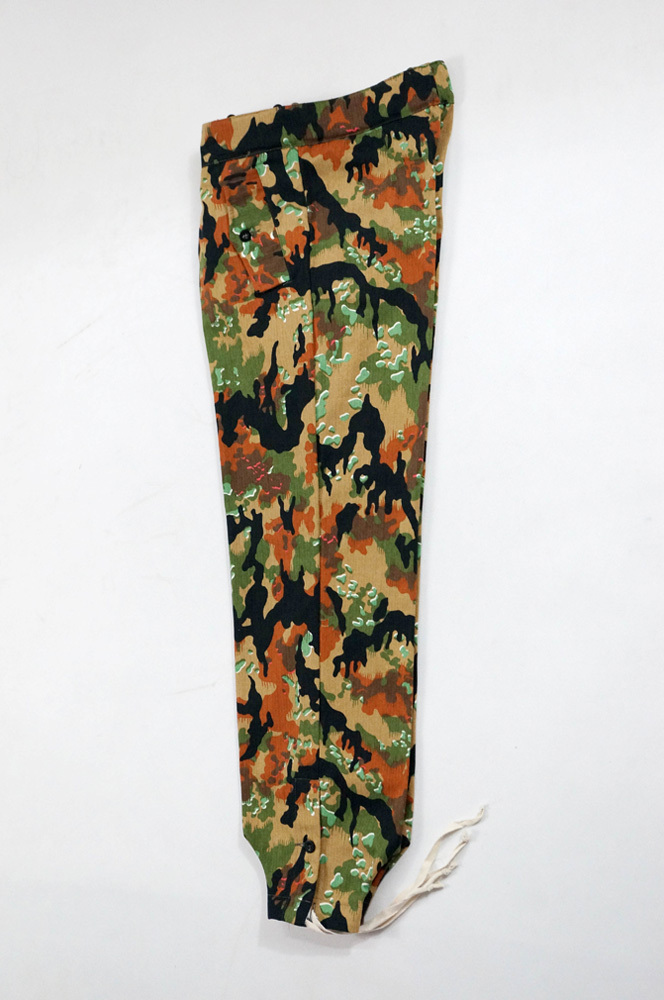 WWII German Elite leibermuster 45 camo panzer trousers S/32