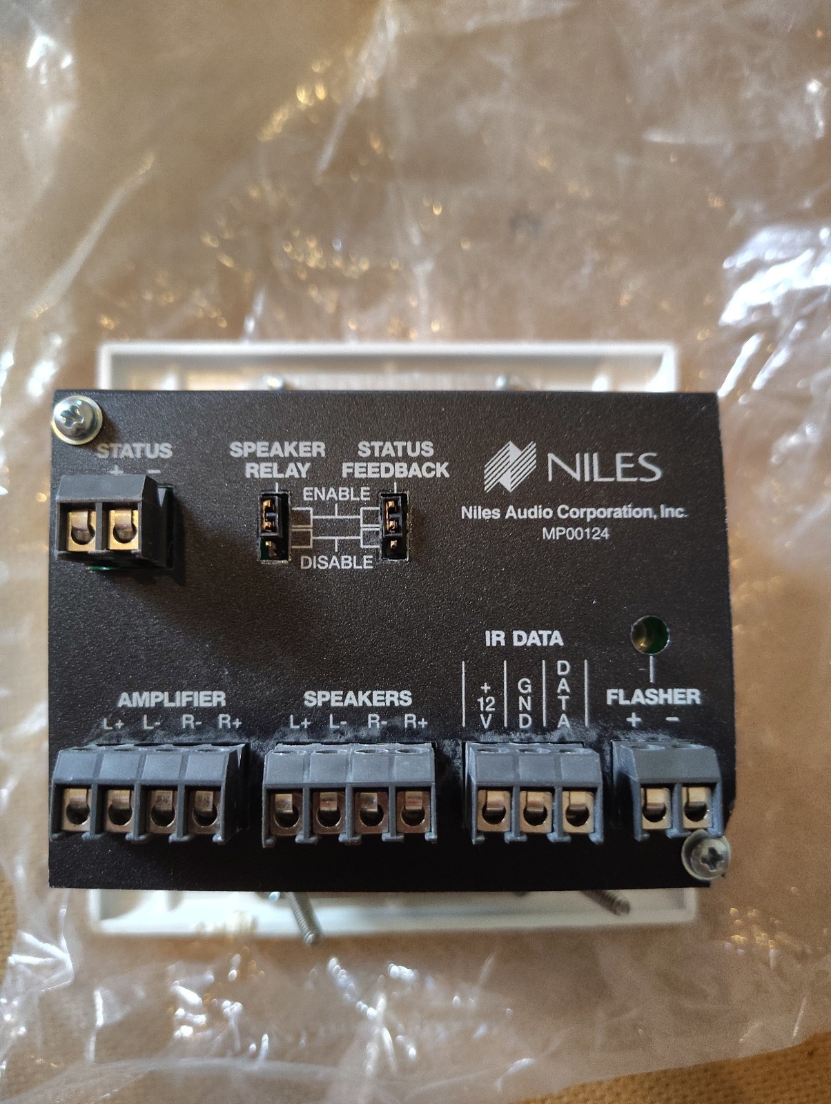 Niles Intellipad MP00124 6-Source IR Keypad System