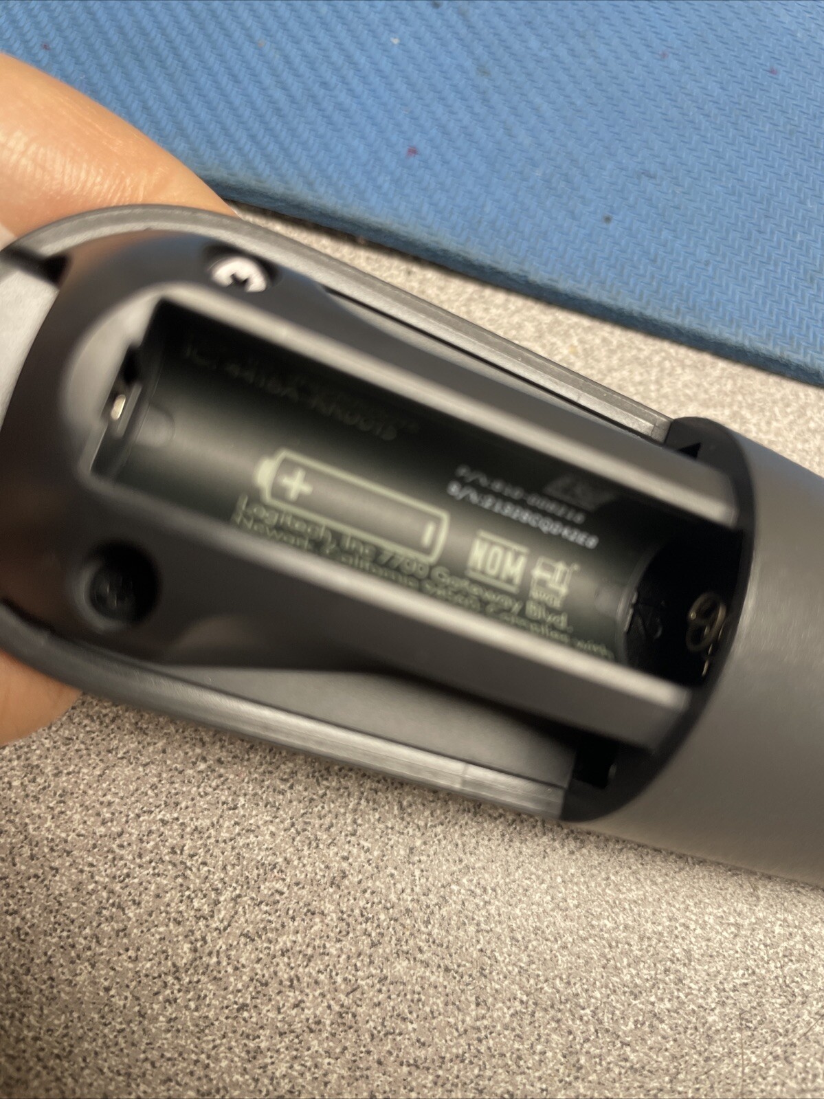 USED Logitech RR0015s Laser Presentation Remote /ORIGINAL