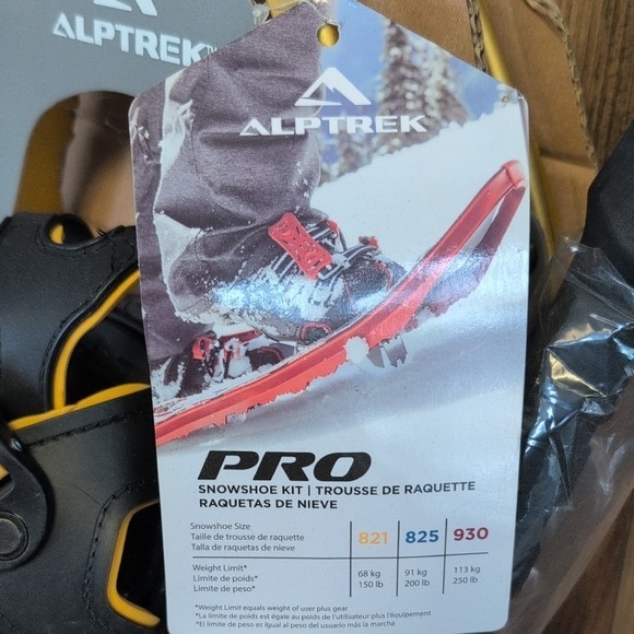 AlpTrek PRO Snowshoe Kit 821 BRAND NEW