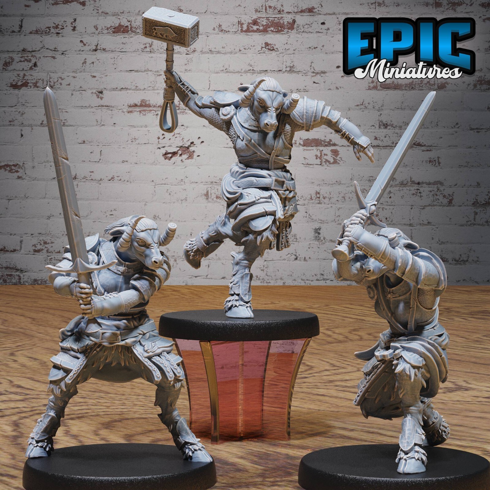 MINOTAUR FEMALE D&D Dungeons and Dragons Miniature - Epic Miniatures 28mm