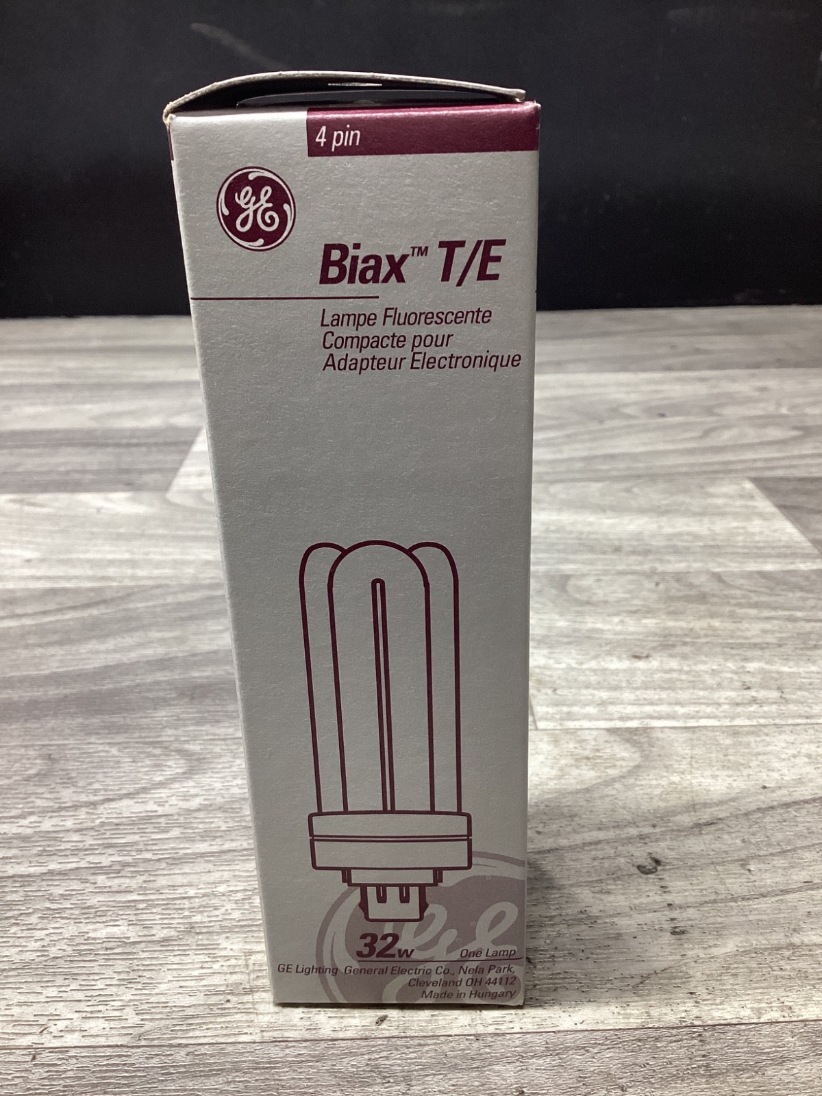 GENERAL ELECTRIC  F32TBX/SPX27/A/4P 32W 4 Pin CFL Lamp #112C106PR4*SI