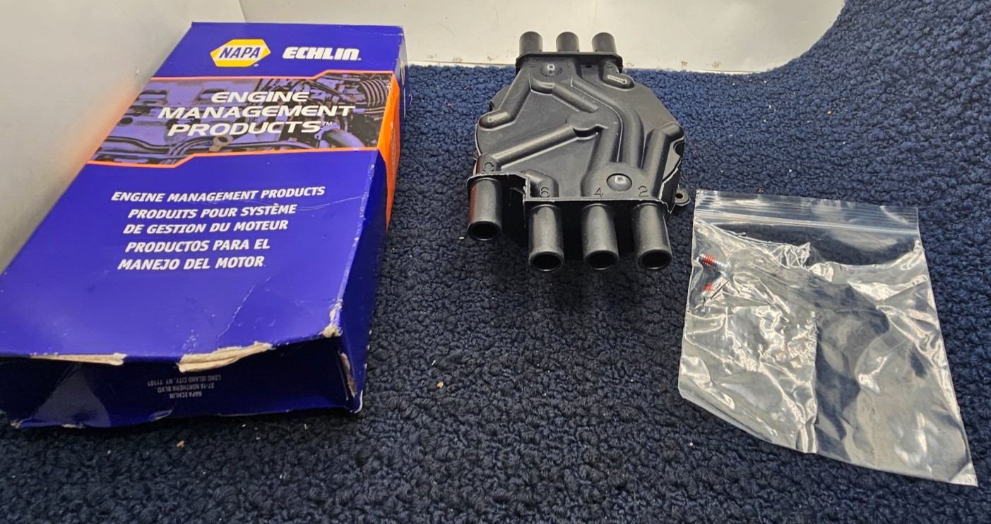 Napa Echlin RR253 Distributor Cap Fits 1996-2005 Chevrolet	Express 2500