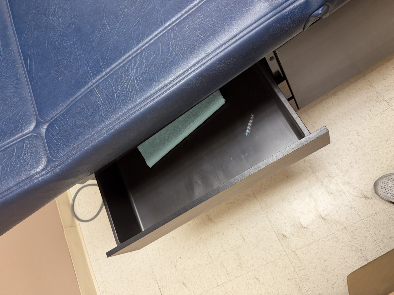 Midmark 104 Examination Table Blue Upholstery with Drawers