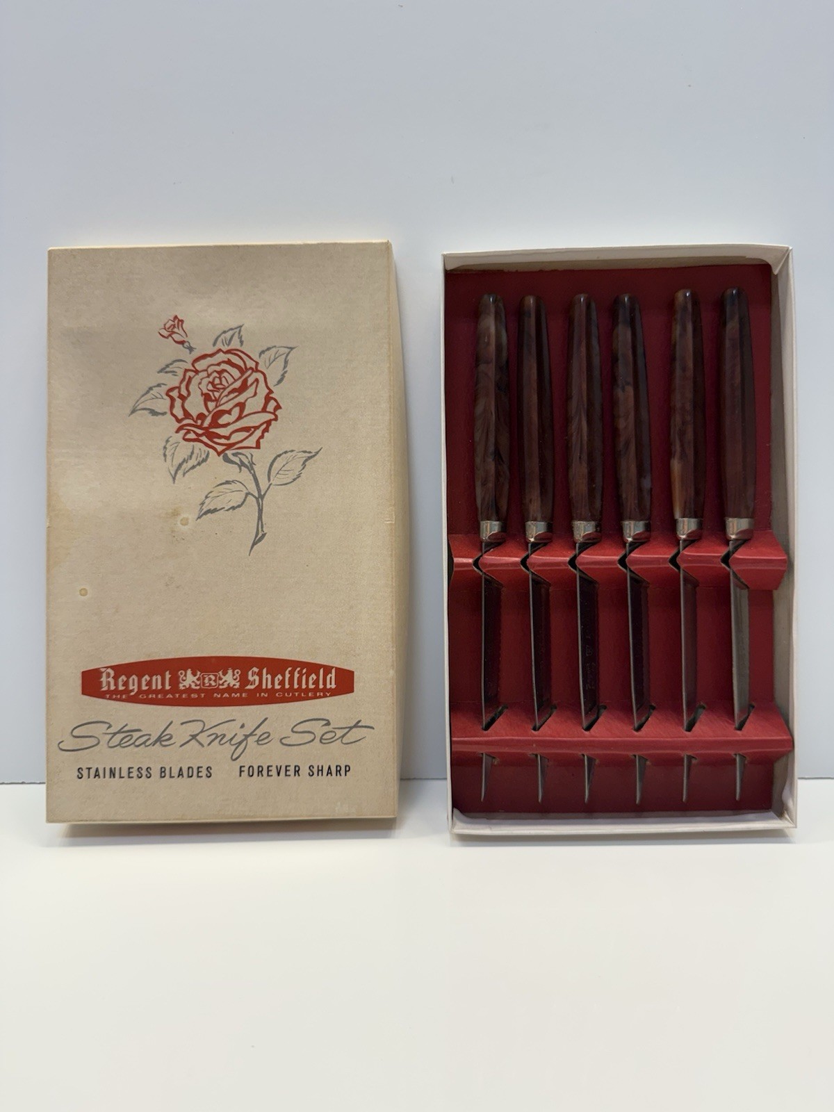 Vintage REGENT SHEFFIELD Set of 6 Steak Knives - England  - Stainless Blades