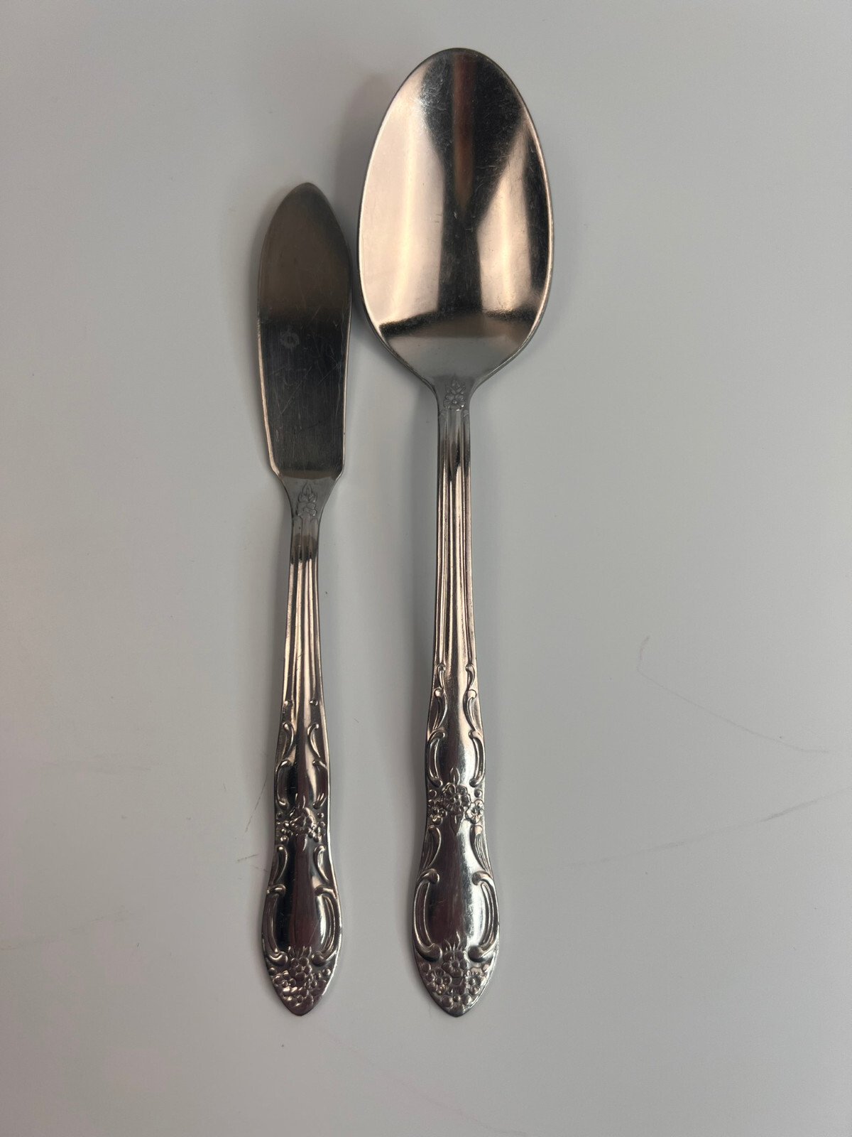 Vintage OneidaCraft Venus Design - Stainless Set Serving Spoon & Butter Knife