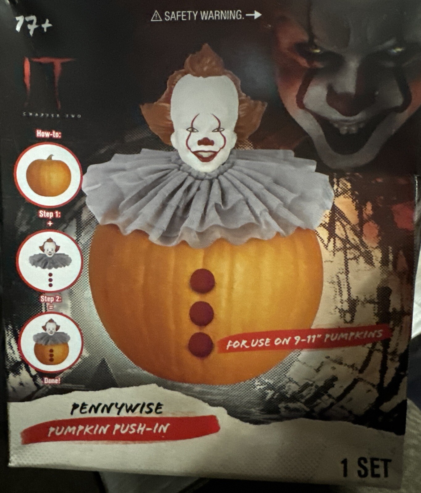 Pennywise Clown Pumpkin Push In Kit MISSING THE POMPOME / Box Damage