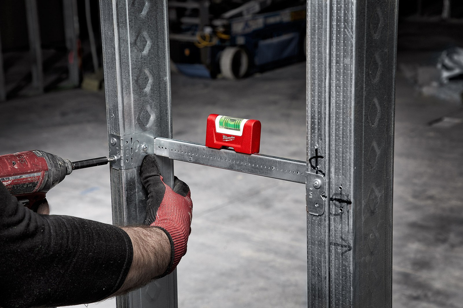 Milwaukee Tool 48-22-5603 3" Compact Torpedo Level