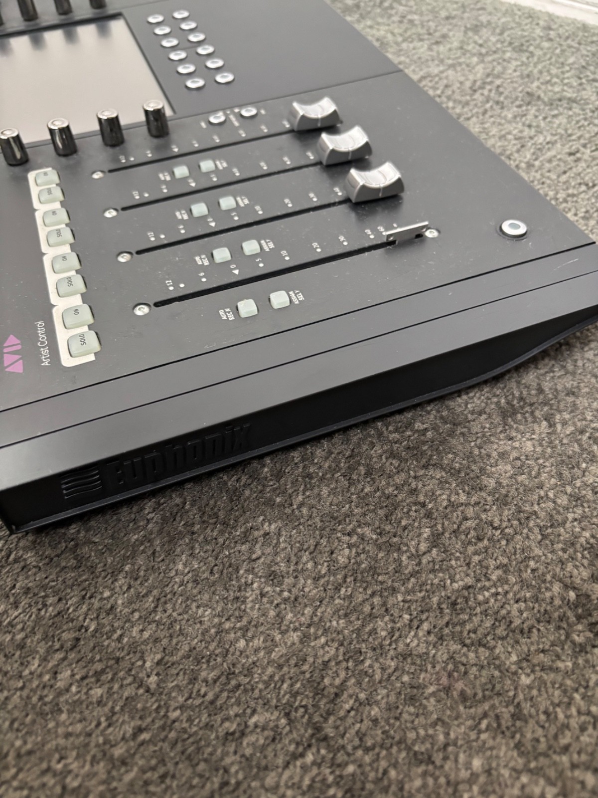 Avid Artist Control EuCon Control Surface Touch Screen with Faders UNTESTED