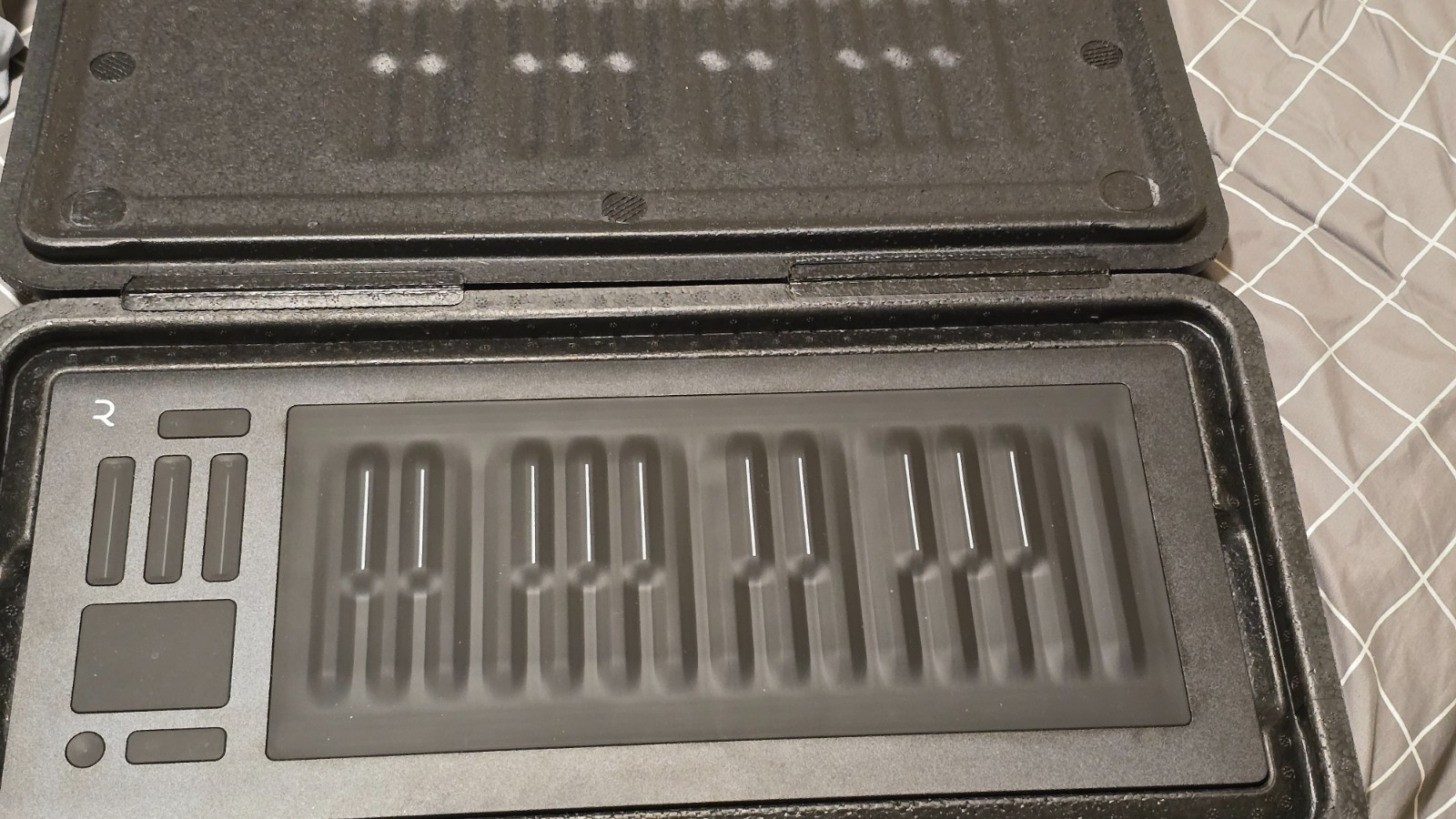 ROLI Seaboard RISE 25 MPE Controller - EXCELLENT - Original Case & Software Code