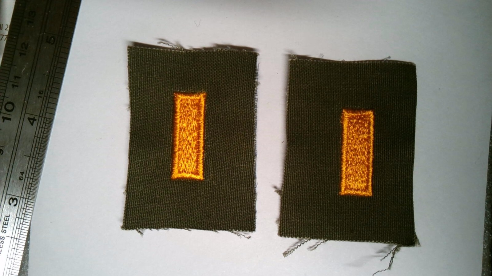 MILITARY PATCH US ARMY CLOTH RANK SET OF 2 LIEUTENANT GOLD ON GREEN GERMAN MADE