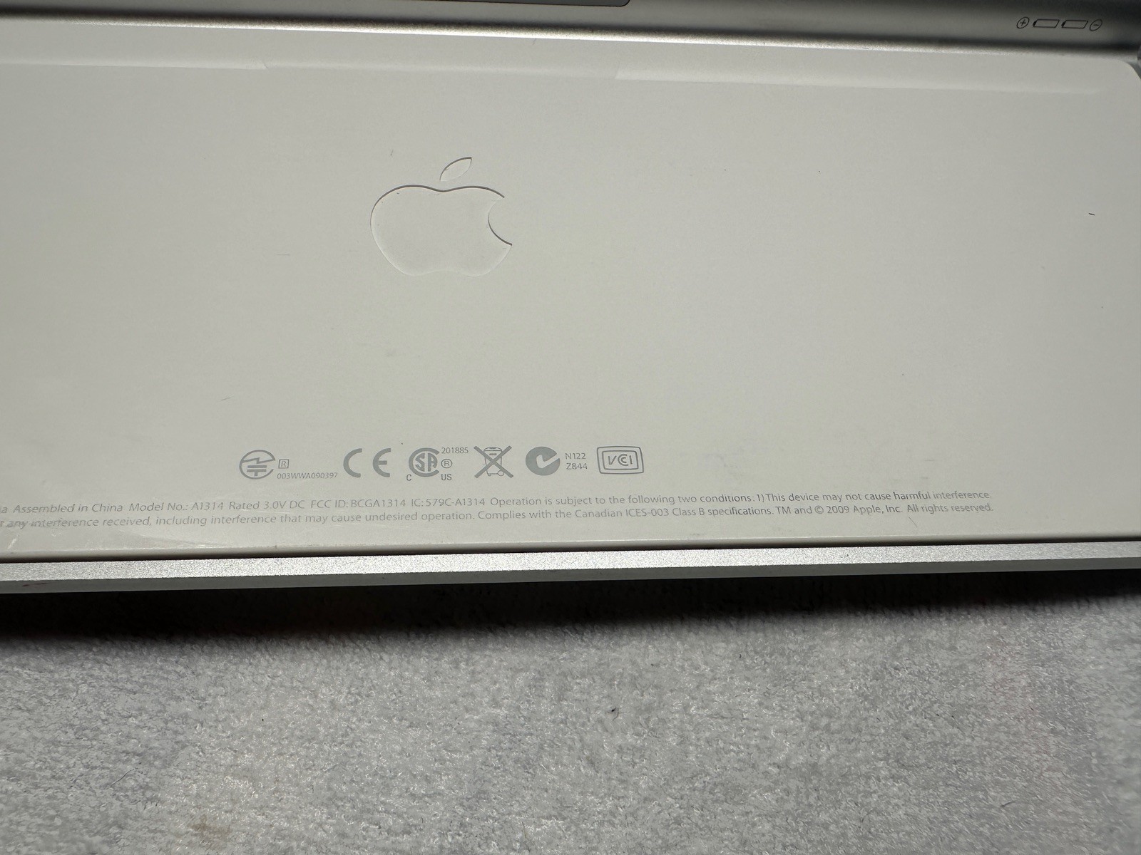 Apple Bluetooth Keyboard Model No: A1314 Tested Good Used Condition