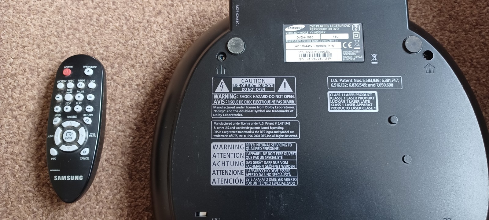 SAMSUNG COMPACT HMDI DVD PLAYER WITH REMOTE - BLACK