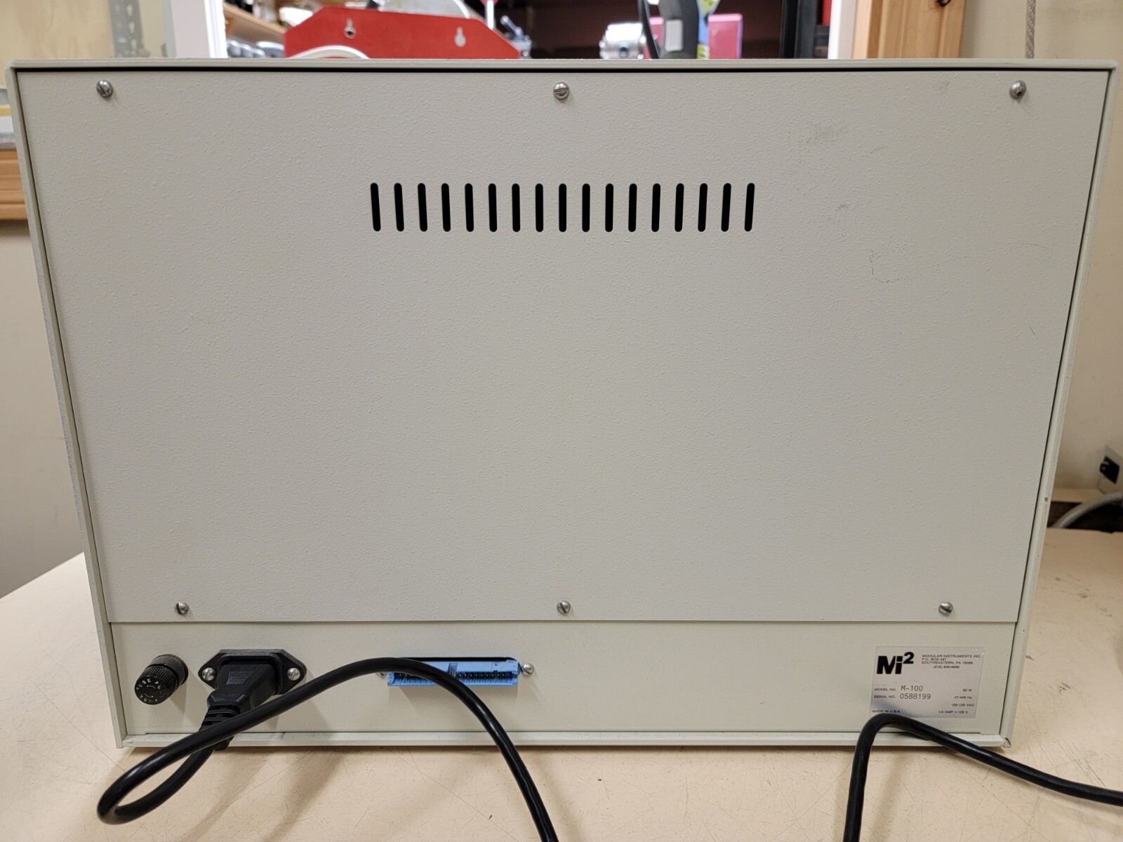 Modular Instruments Mi2 Amplifier Mainframe M-100 with Modules