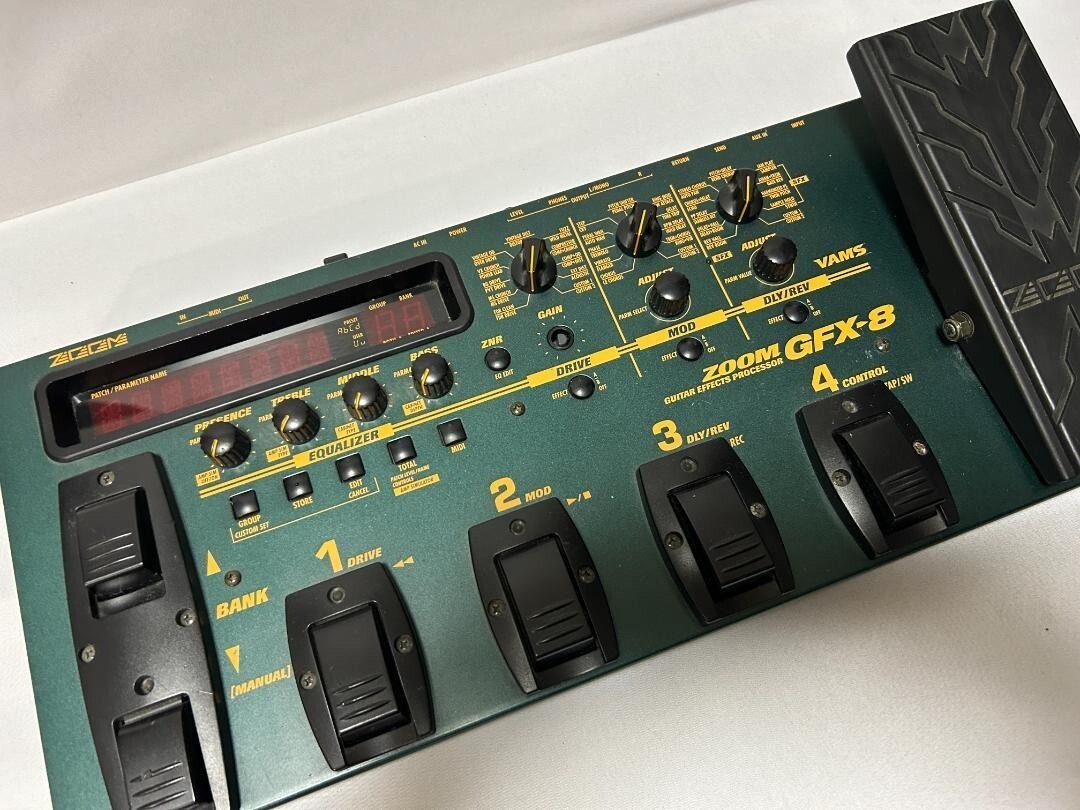 ZOOM GFX-8 Guitar Effects Processor Pedal Multi Effector Musical Instruments