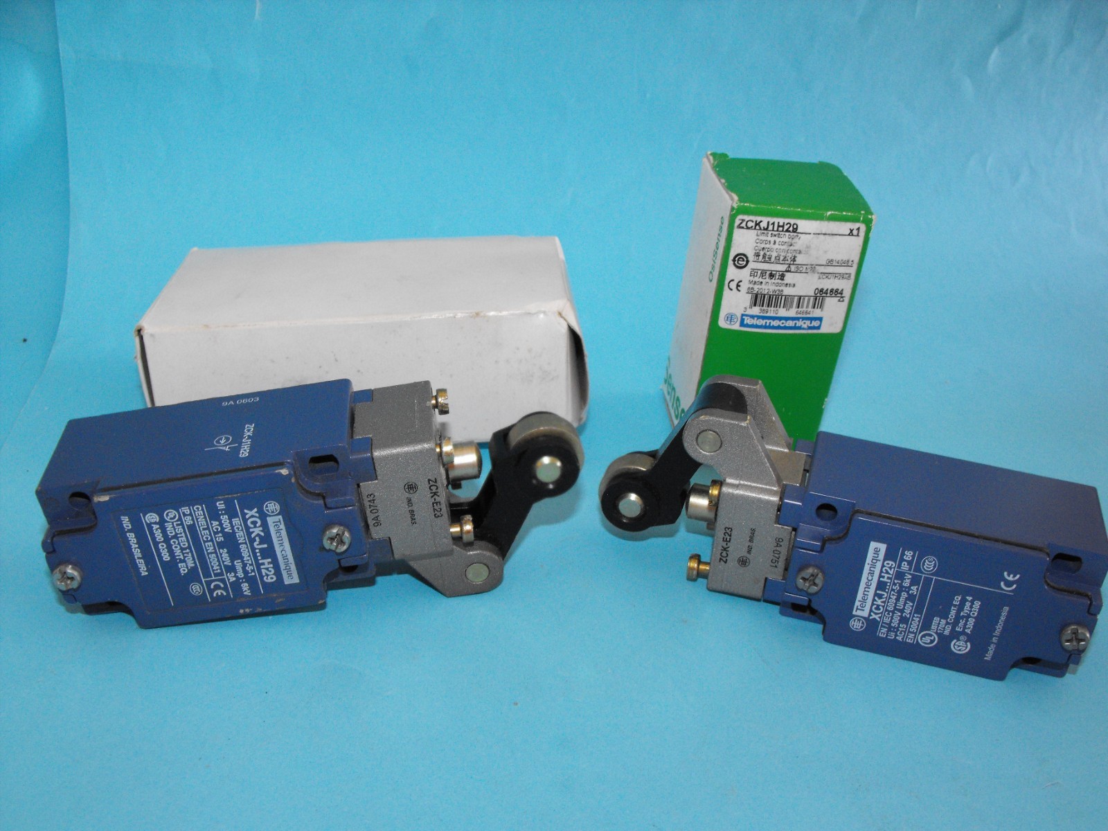 Schneider Electric.TELEMECANIQUE ZCK-J1H29.Limit switch.XCKJ..H29.(LOT2PCS).NEW