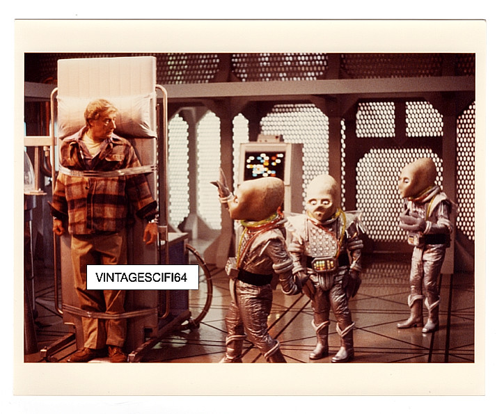 SALE: SOAP 1977+ VINTAGE TV SERIES PHOTO #2 RICHARD MULLIGAN ALIENS ABDUCTION