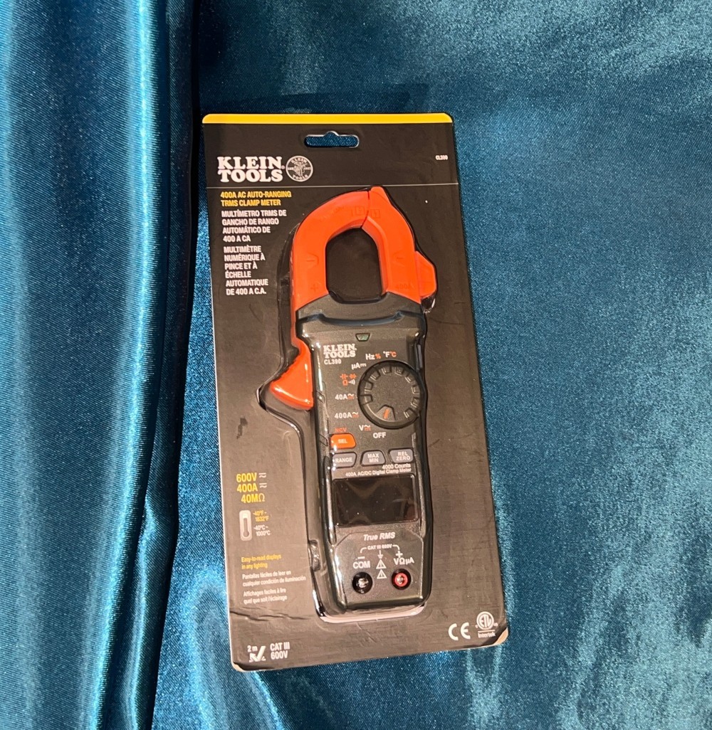 Klein Tools 400A AC Auto-Ranging TRMS Clamp Meter - 0126AI-B2