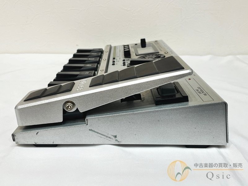 BOSS GT-10B