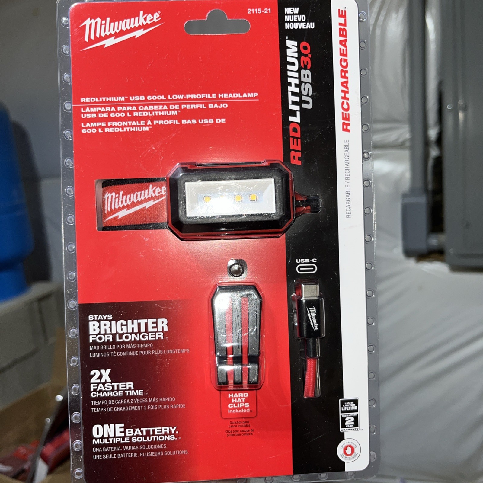 Milwaukee Rechargeable RedLithium Usb 3.0 600Lm Low Profile Headlamp Kit 2115-21
