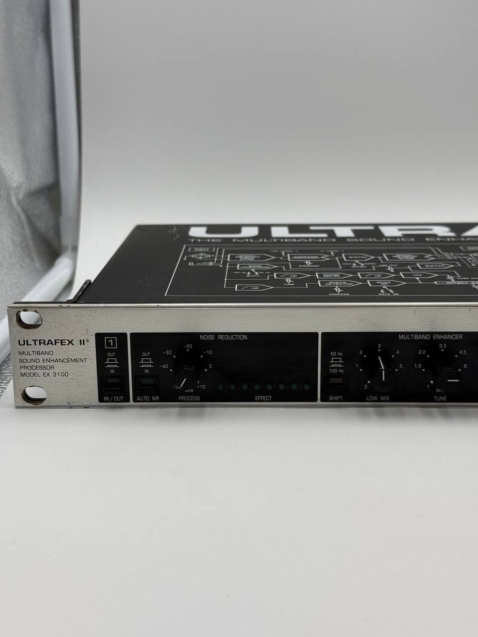 Behringer Ultrafex II EX3100 multiband sound enhancement processor excellent