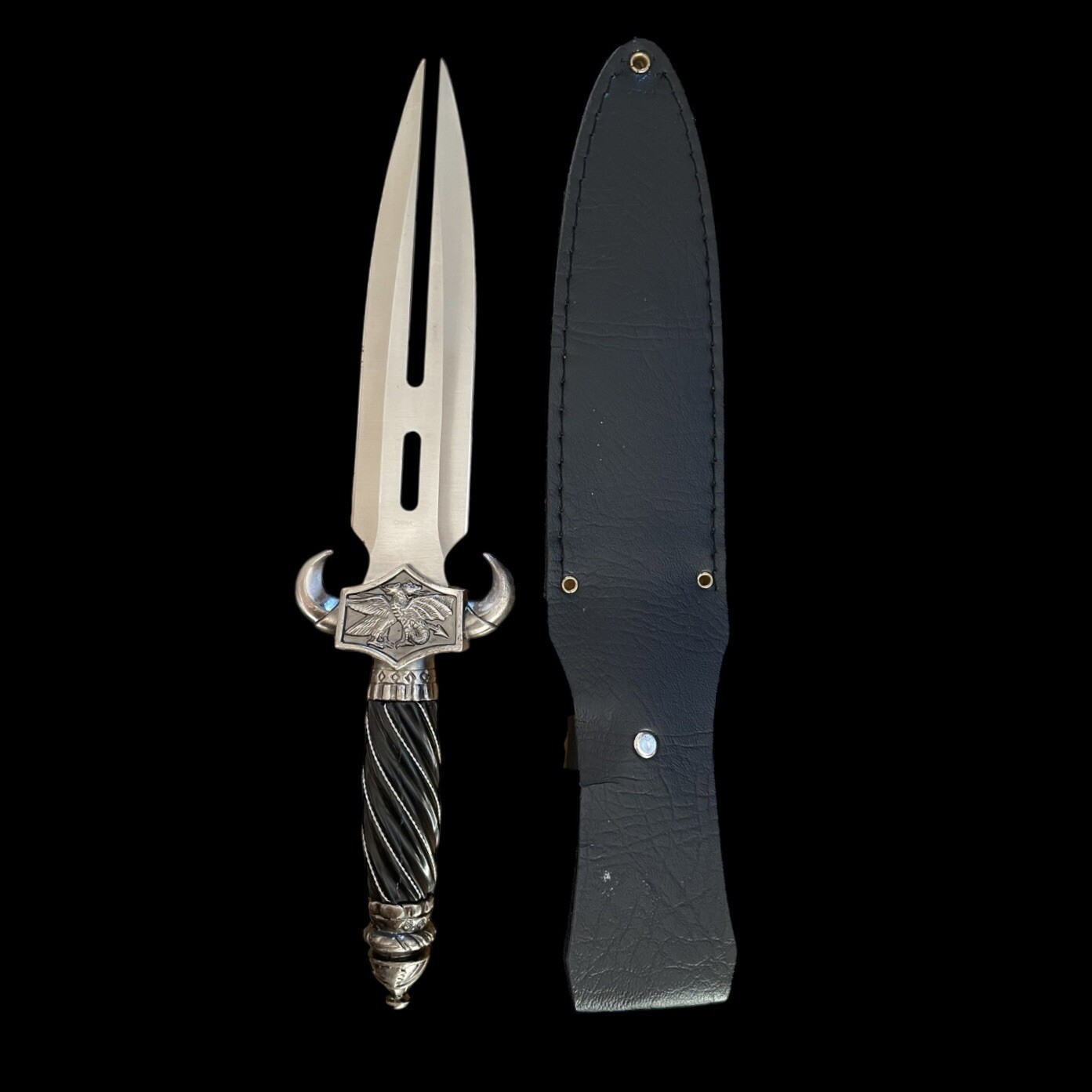Martial Arts Claw Dagger