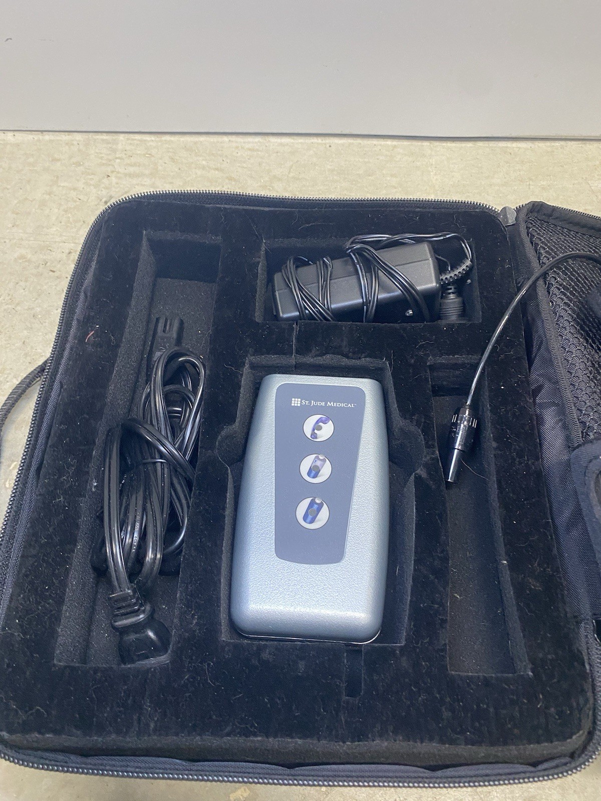 St. Jude Medical Eon Charging System Model 3726