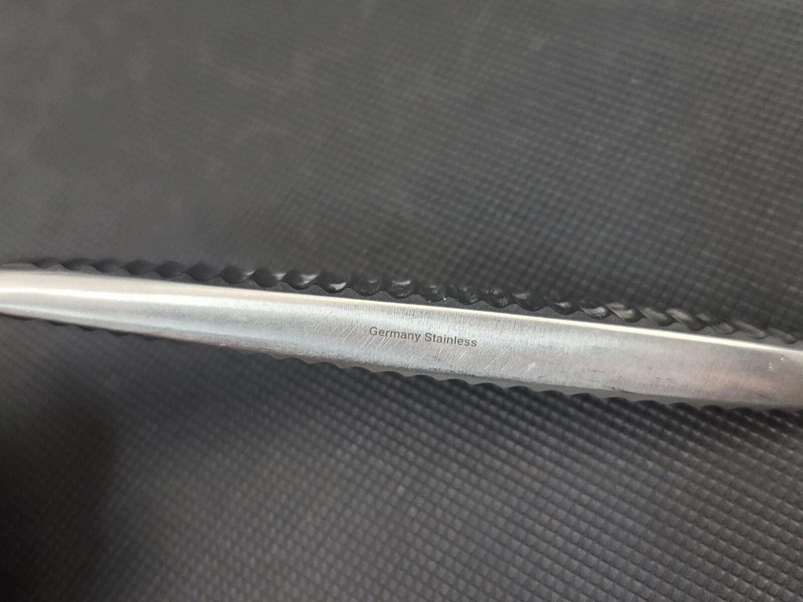 VM84-2192 Blade Retractor 18mm 7" Germany