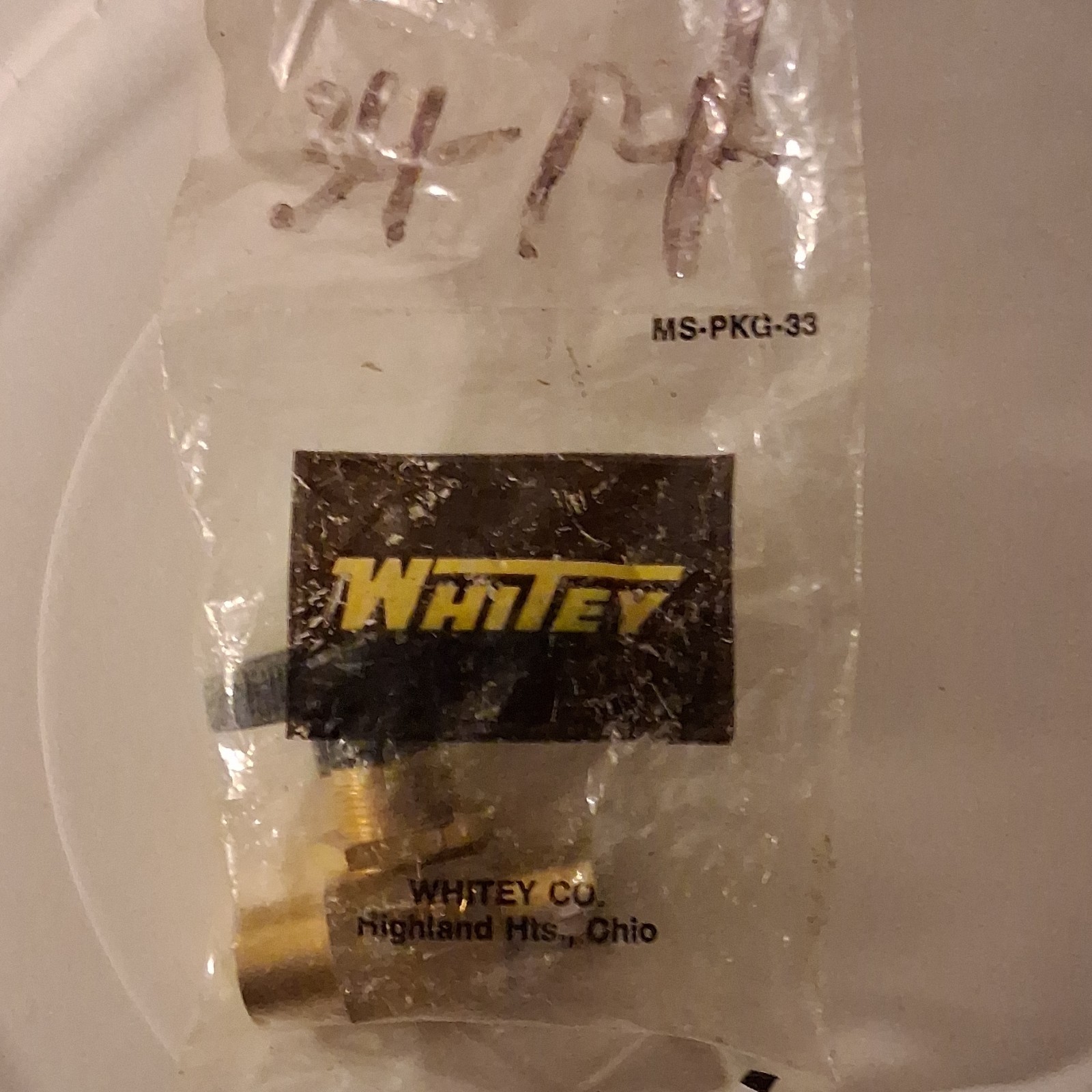 Whitey B-42F2 Brass Manual Needle Valve