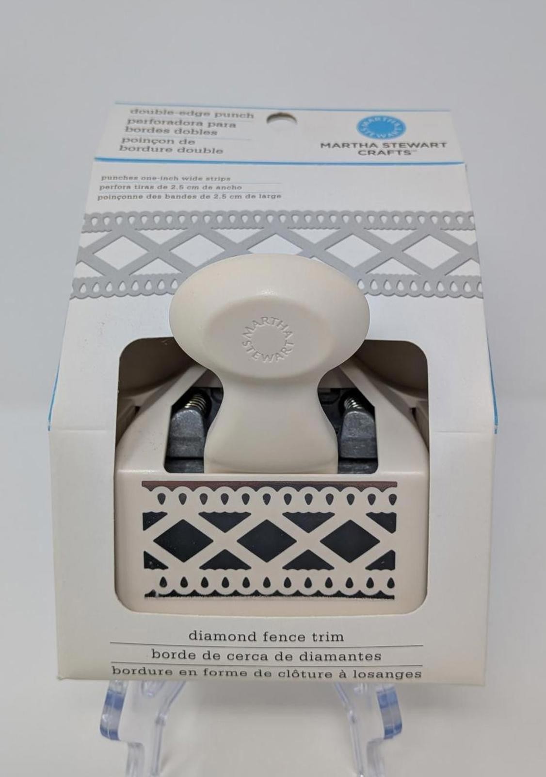 Martha Stewart Crafts Diamond Fence Trim Double-Edge Paper Punch