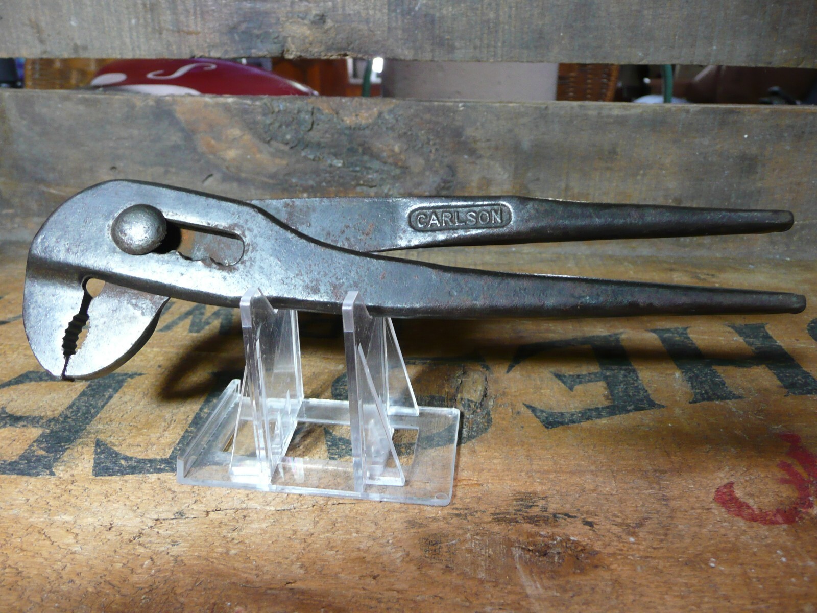 Carlson Parrot Head Battery Pliers.