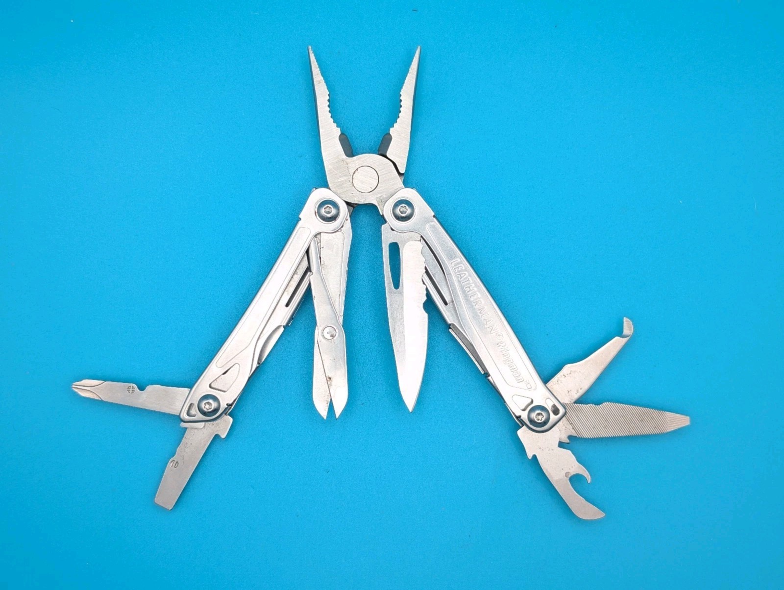 LEATHERMAN WINGMAN MULTI-TOOL! FAST SHIPPING!