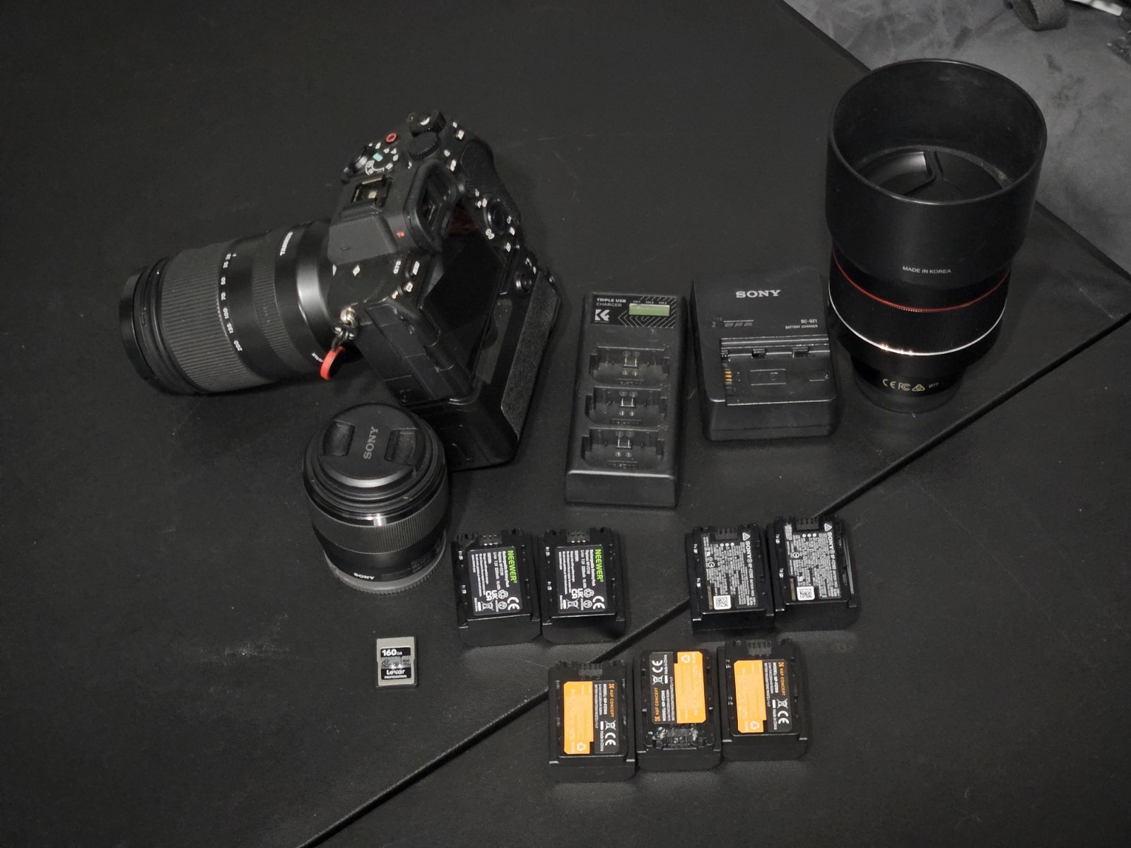 Pro Photography Bundle! Sony A7iv + 3 lenses  + 7 batteries