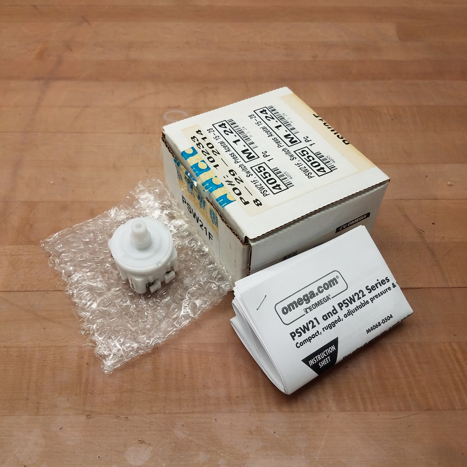Omega PSW21F Pressure Switch, 15-28 PSIG - NEW
