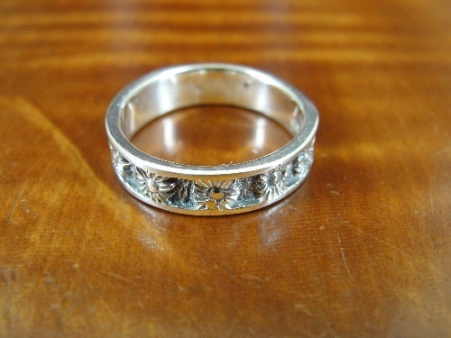Flowers around Band Sterling Silver 925 Ring Size 5