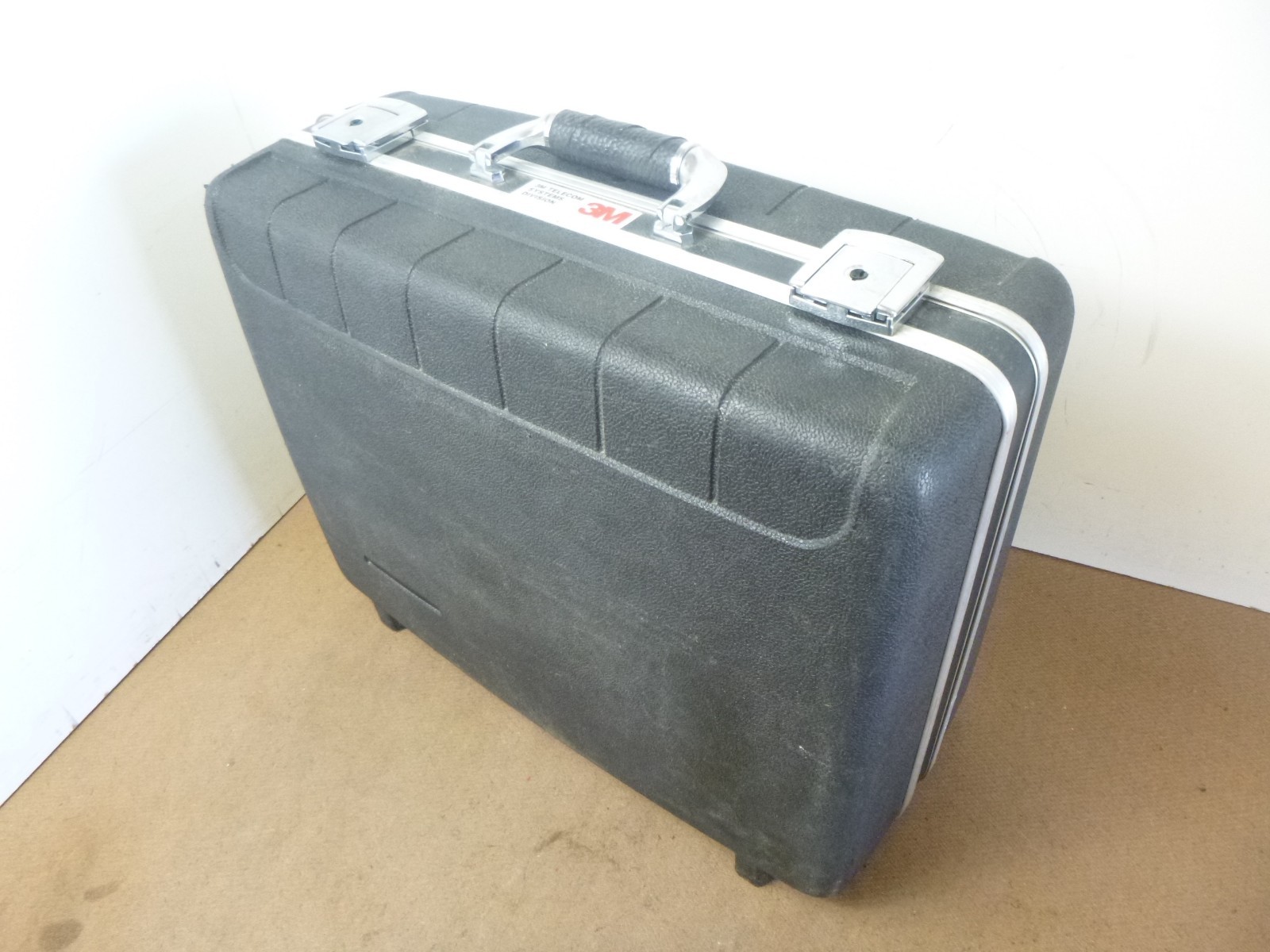 3M 6355 Universal Hot Melt Kit Bundle 80-6109-8 with Case
