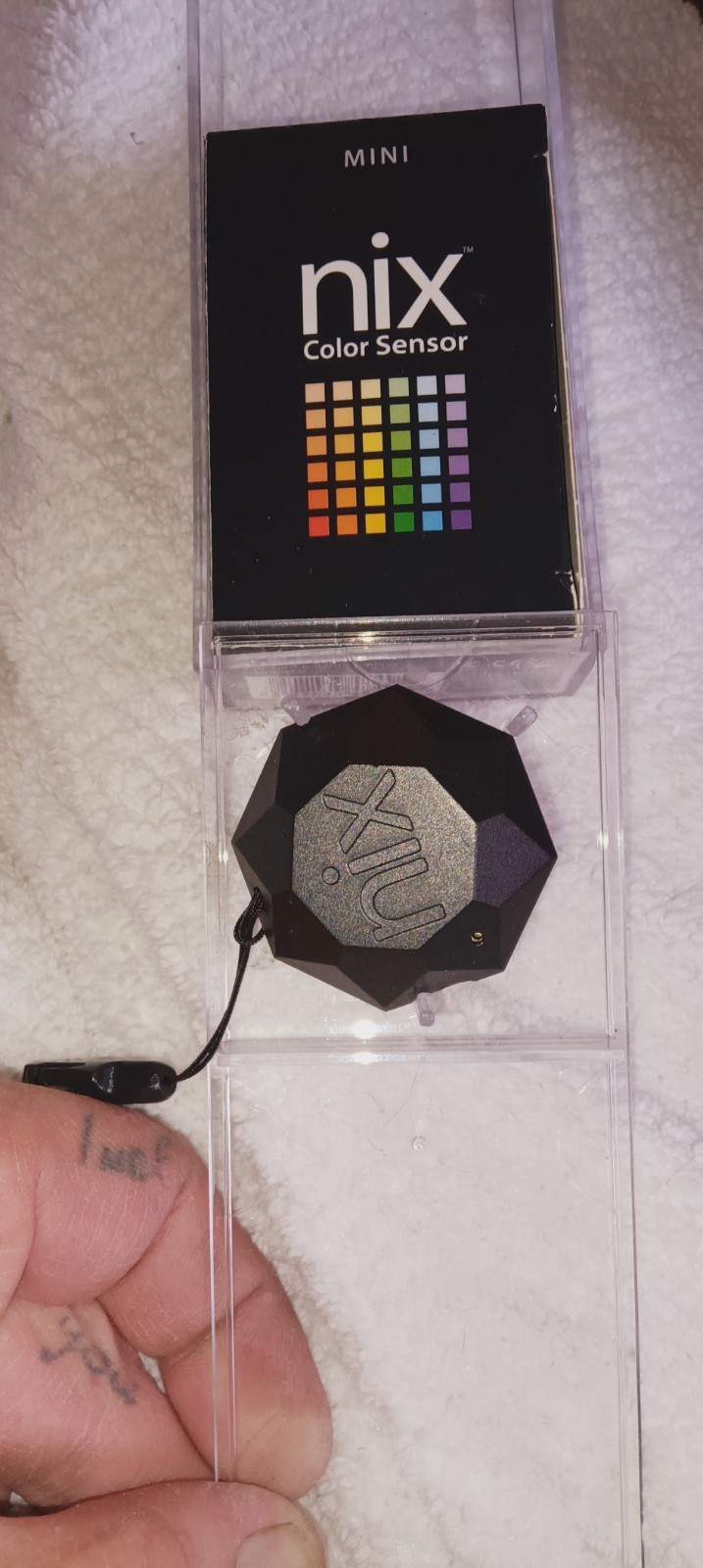 Nix Mini Optical Color Sensor, Black USB Connection w/ Cable, Box & Lanyard